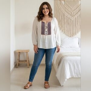 Forever 21 Plus 1X Boho White Blue Red Embellished 3/4 Sleeve Blouse Rayon